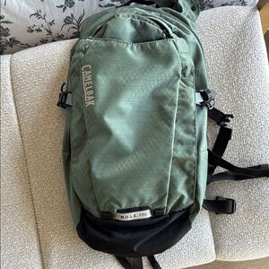 CamelBak M.U.L.E. Pro Green Backpack